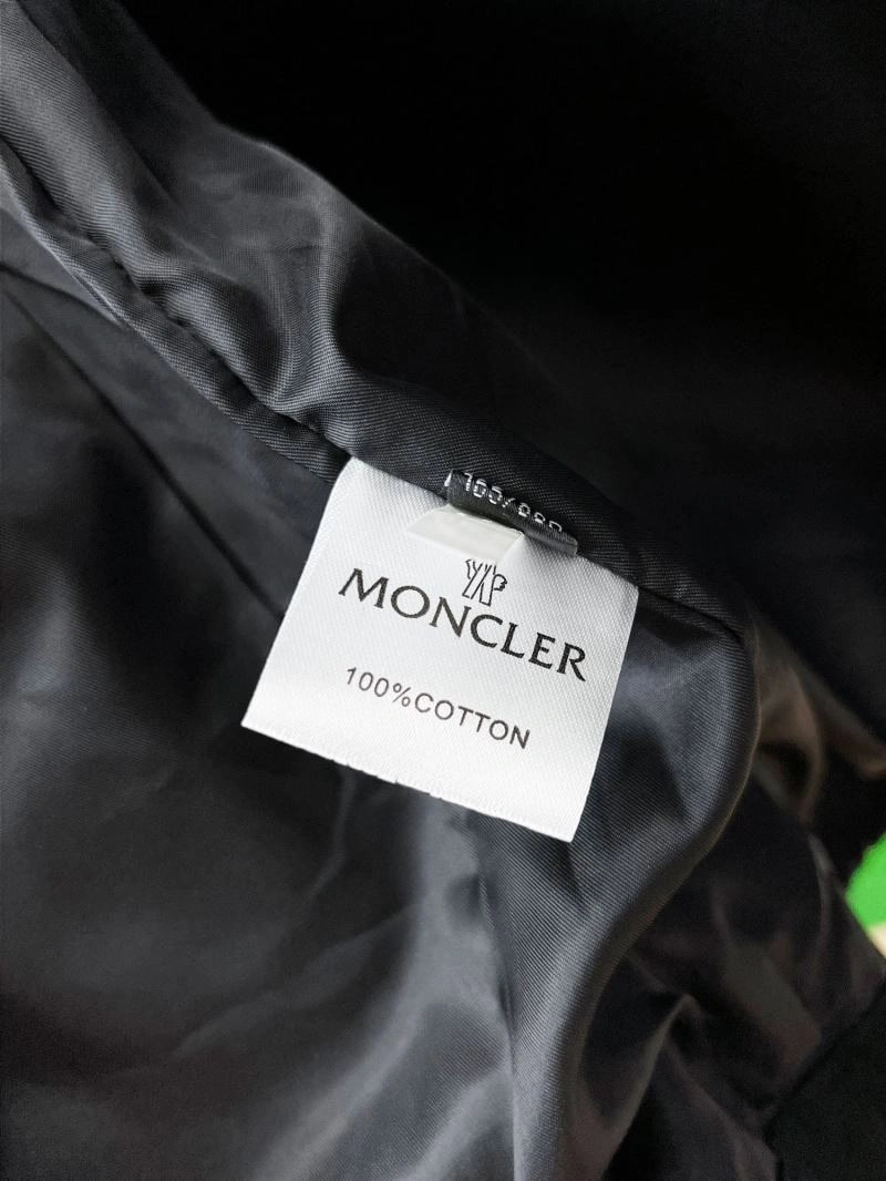 Moncler Outwear Premium 142003