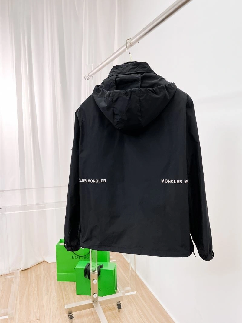 Moncler Outwear Premium 142003