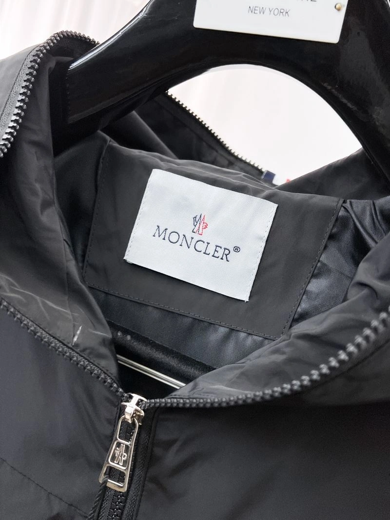 Packable Moncler Outwear 141998