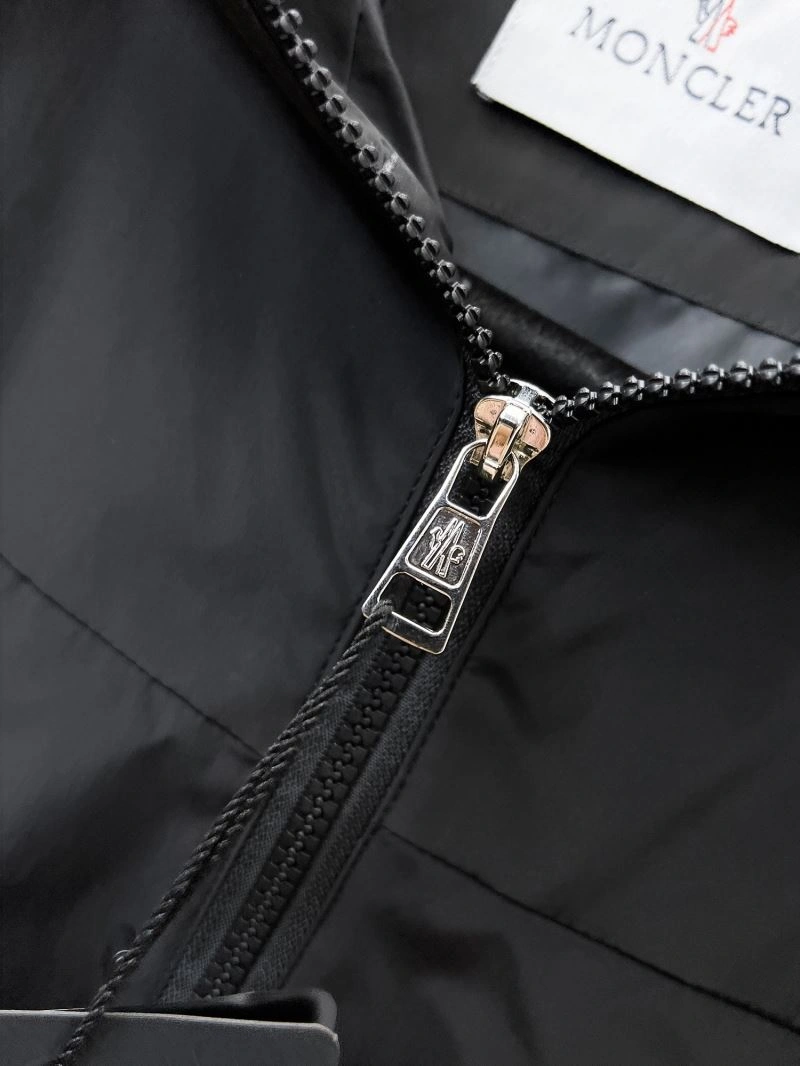Packable Moncler Outwear 141998