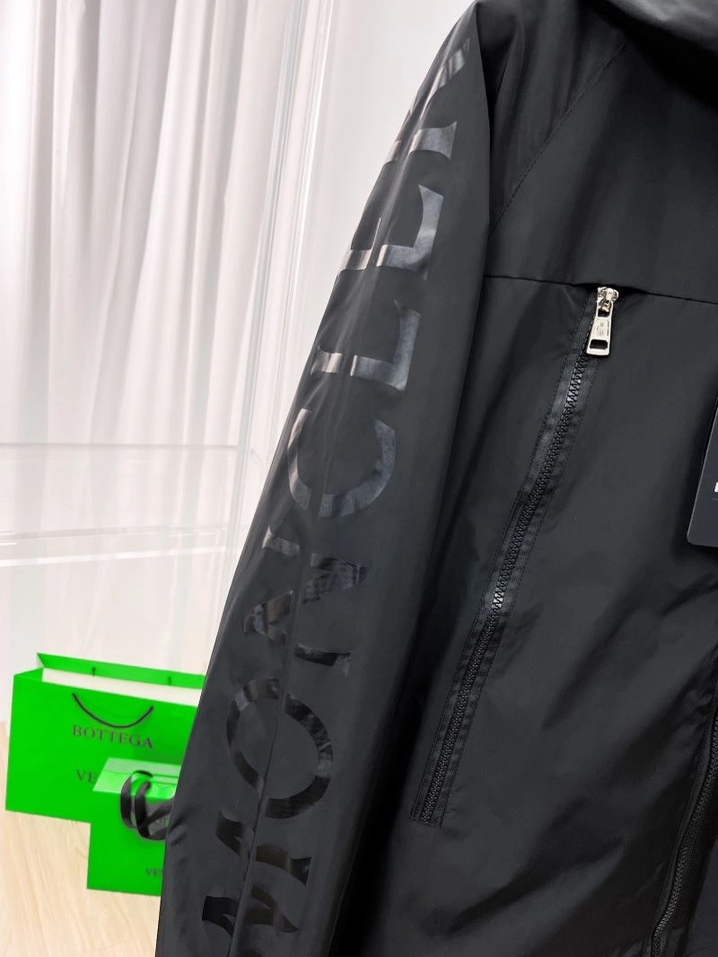 Packable Moncler Outwear 141998