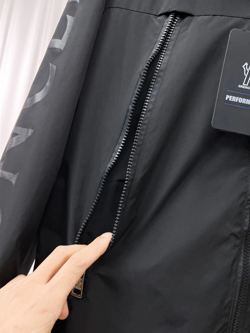Packable Moncler Outwear 141998
