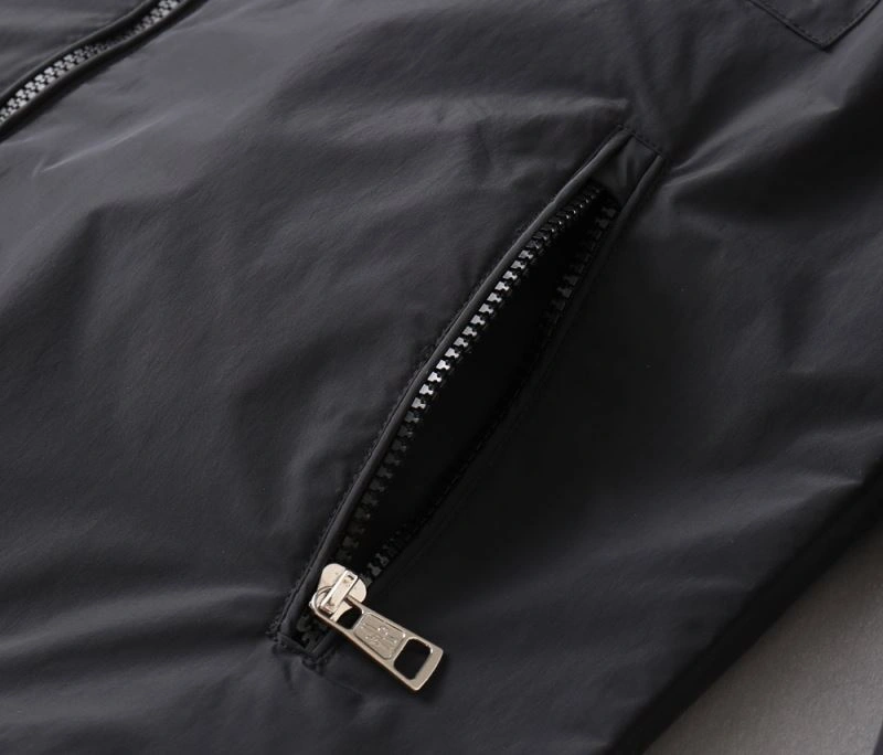 Moncler Outwear Fashionable 141985