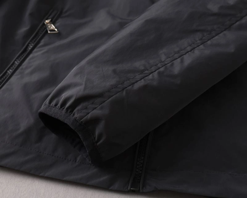 Moncler Outwear Fashionable 141985