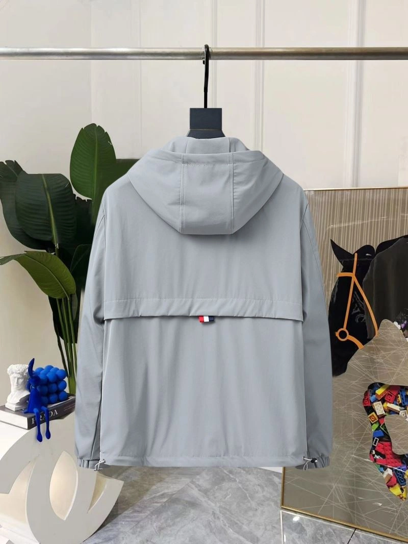 Moncler Outwear Bold 141981