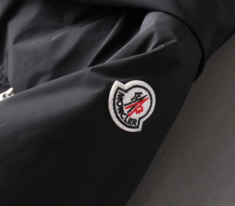 Moncler Outwear GoodFit 141978