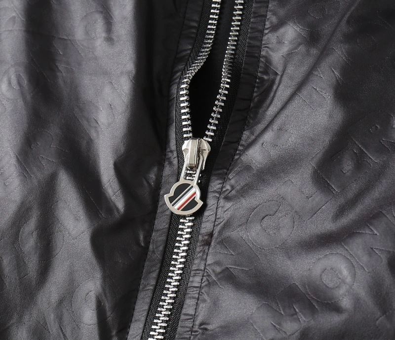 Moncler Outwear OdorResistant 141977