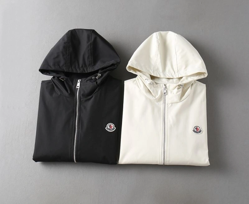 Lightweight Moncler Outwear 141967