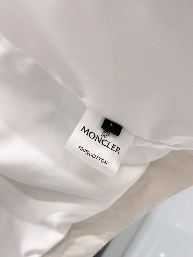 Moncler Outwear Unique 141973