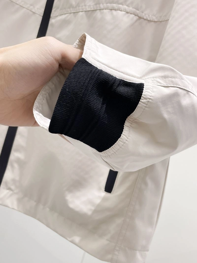 Moncler Outwear Unique 141973