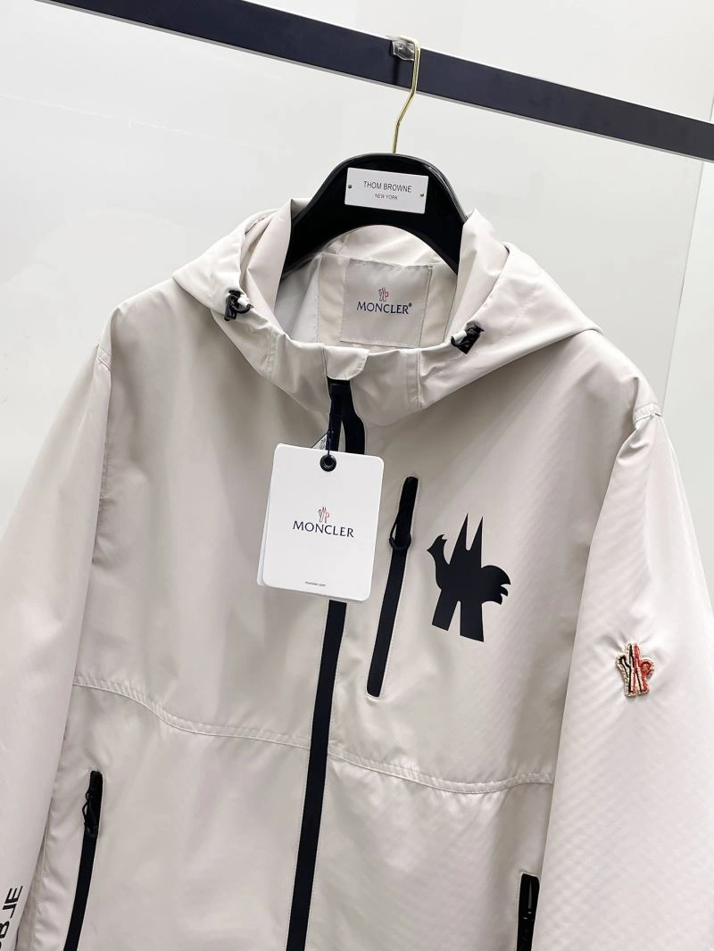 Moncler Outwear Unique 141973
