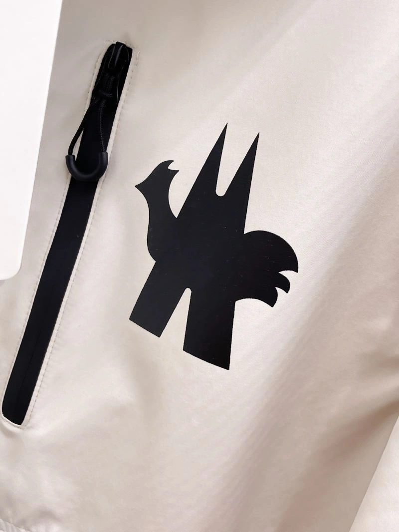 Moncler Outwear Unique 141973