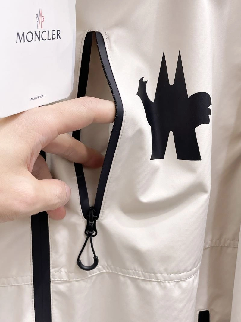 Moncler Outwear Unique 141973