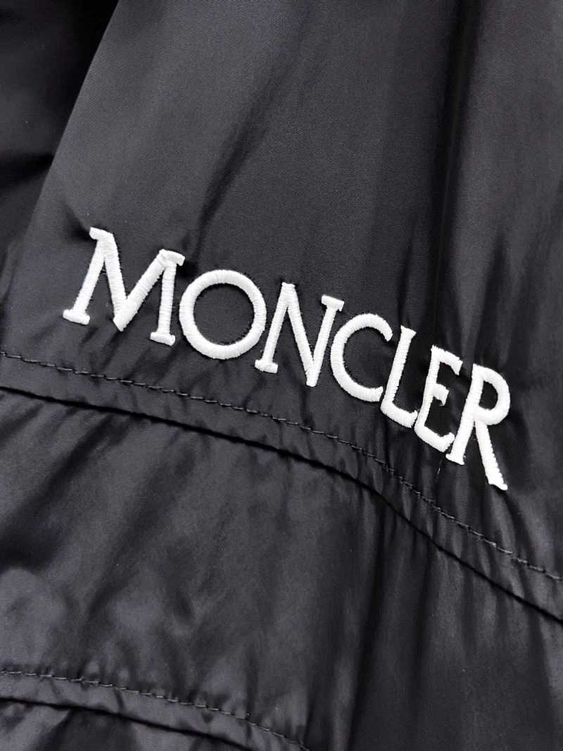 Moncler Outwear Bright 141964