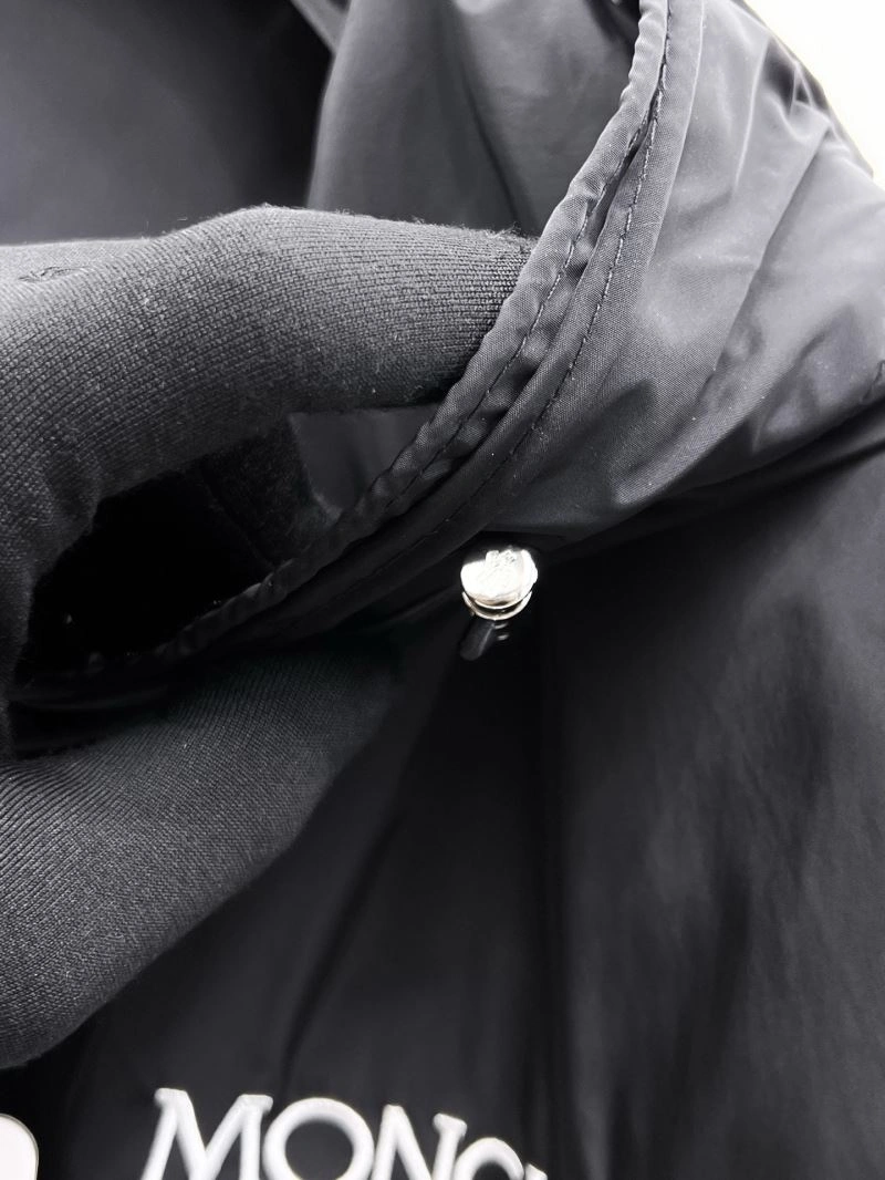 Moncler Outwear Bright 141964