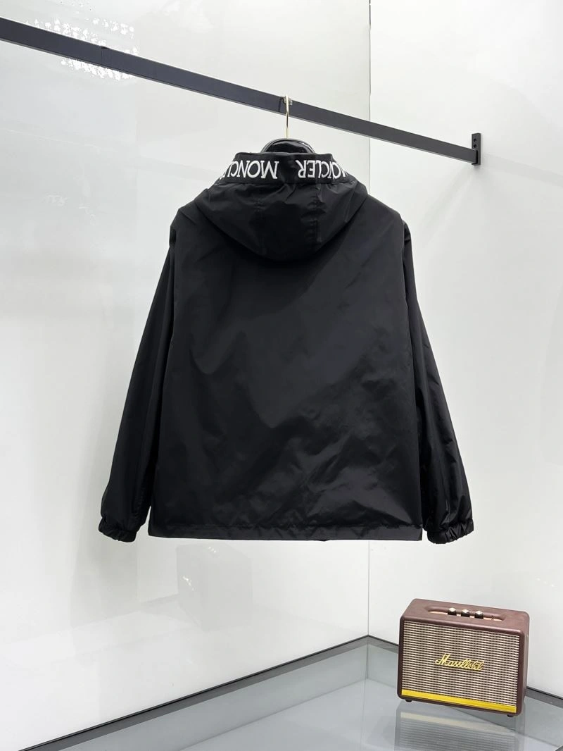 Moncler Outwear Bright 141964