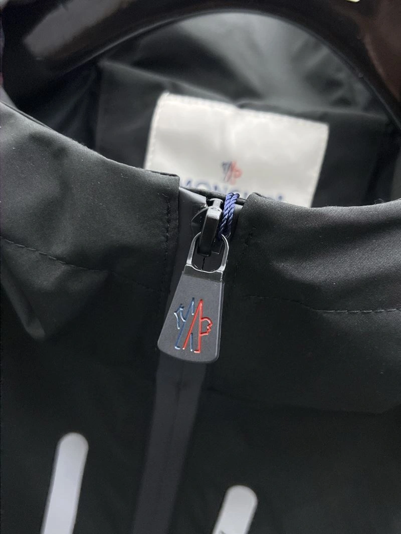 AllSeason Moncler Outwear 141953