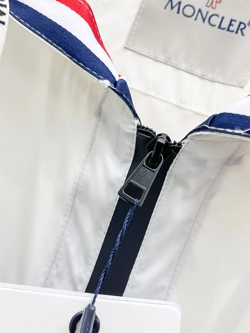 Durable Moncler Outwear 141955