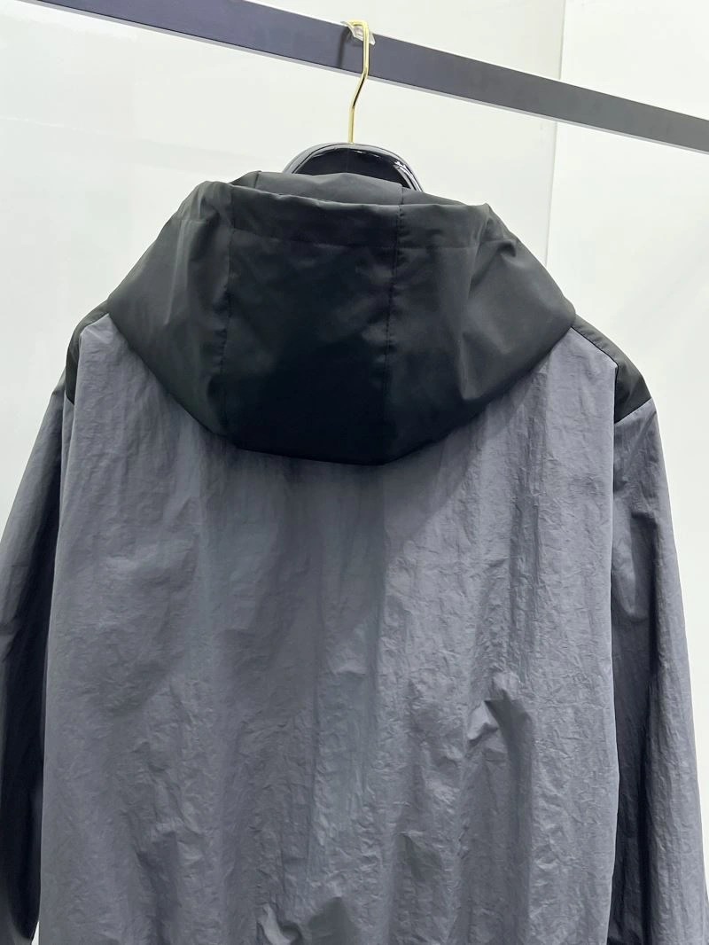 Moncler Outwear SoftTouch 141956