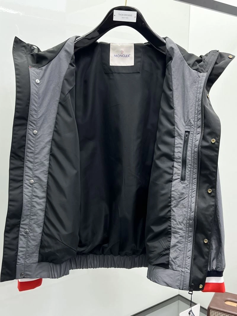 Moncler Outwear SoftTouch 141956
