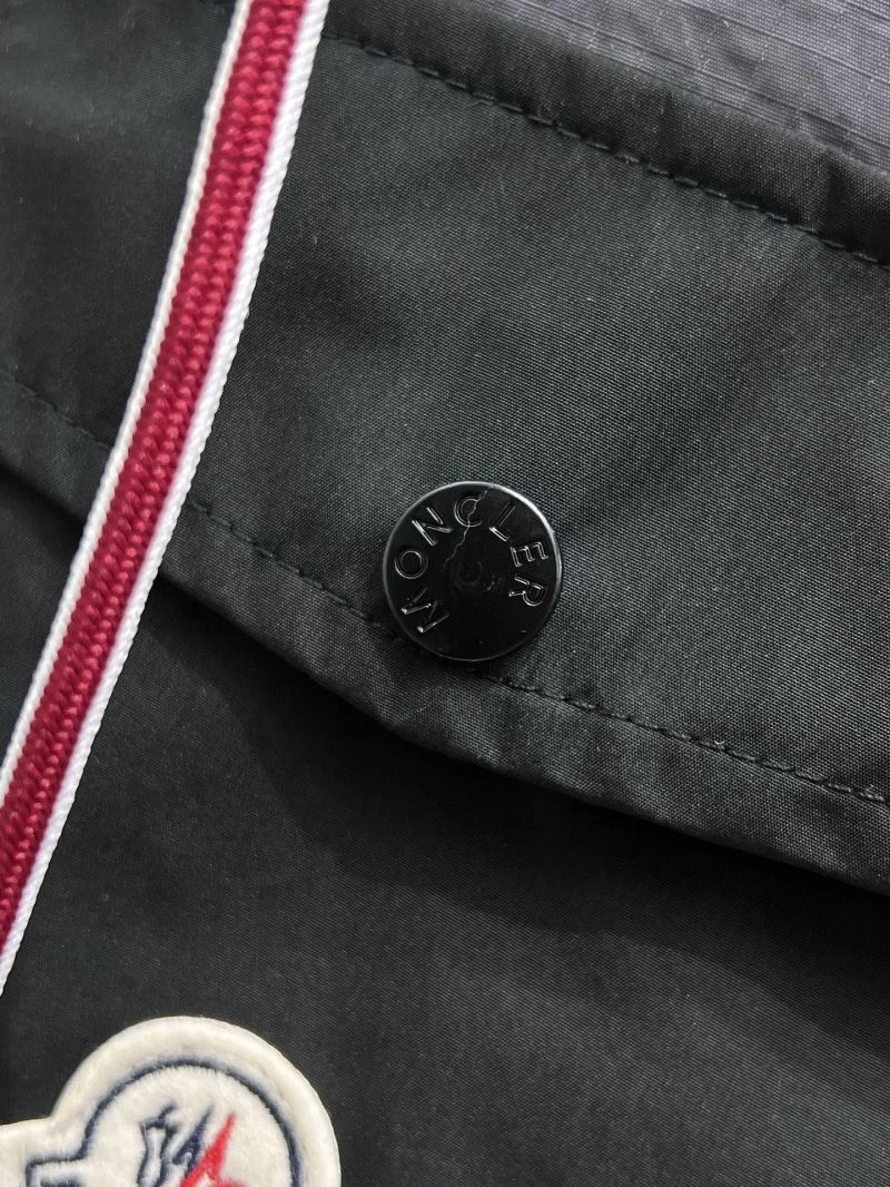 Moncler Outwear SoftTouch 141956