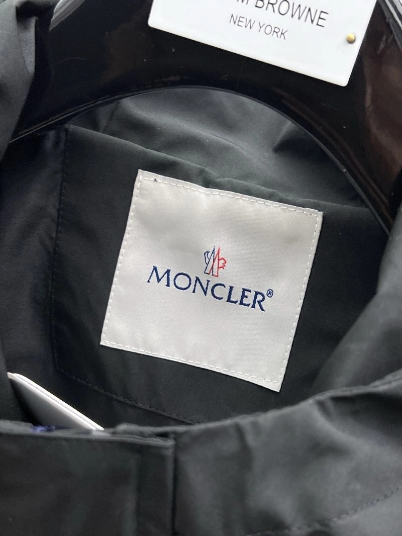 Moncler Outwear SoftTouch 141956