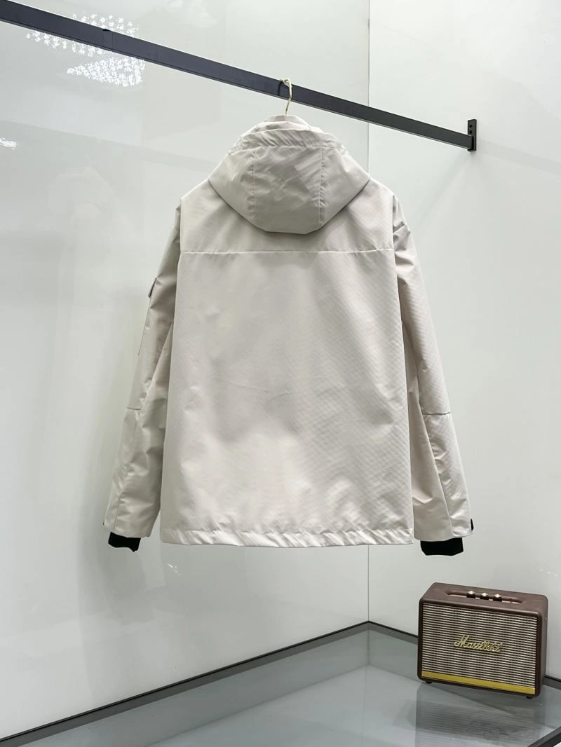 Moncler Outwear Sporty 141961