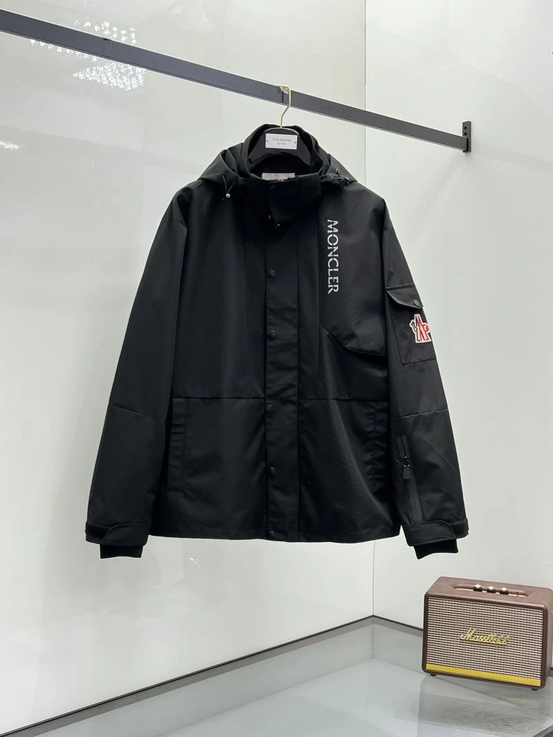 Chic Moncler Outwear 141968