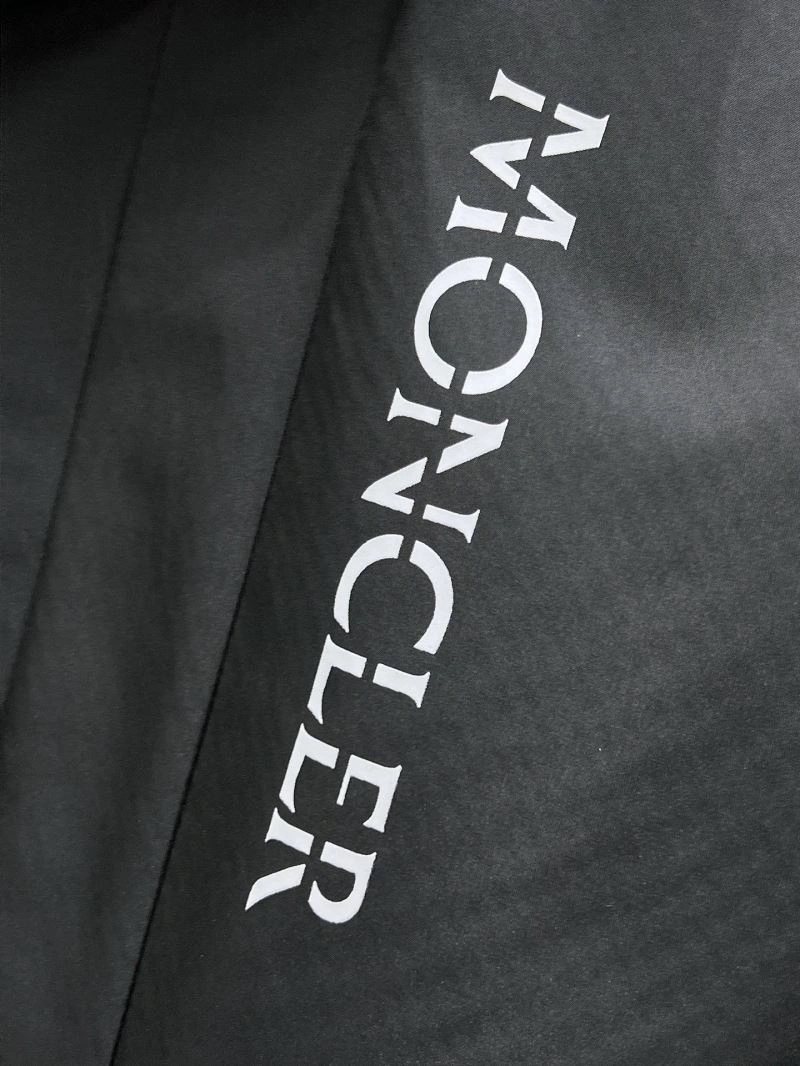 Chic Moncler Outwear 141968
