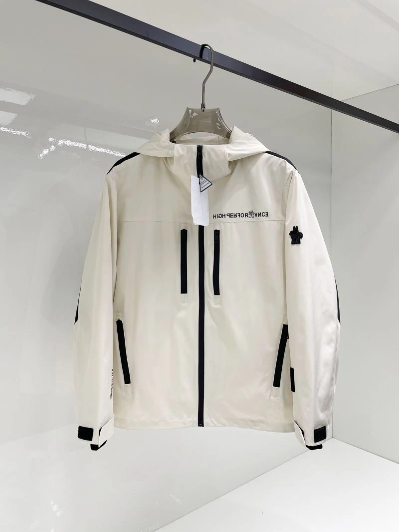 Premium Moncler Outwear 141969