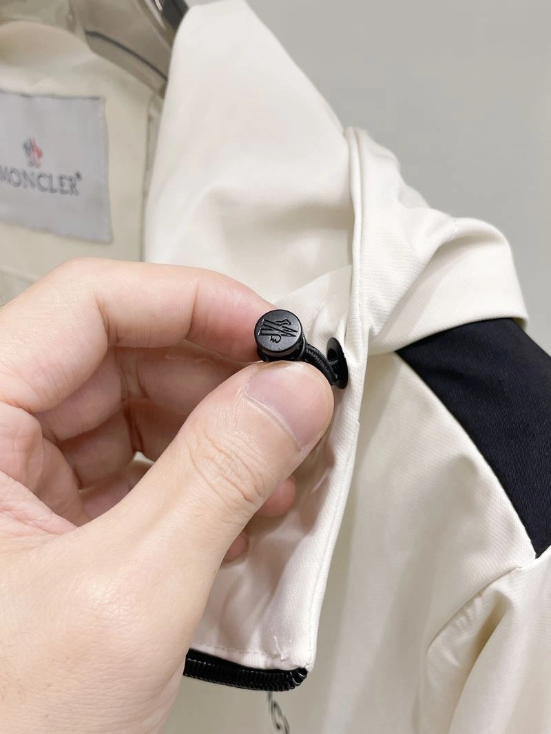 Premium Moncler Outwear 141969