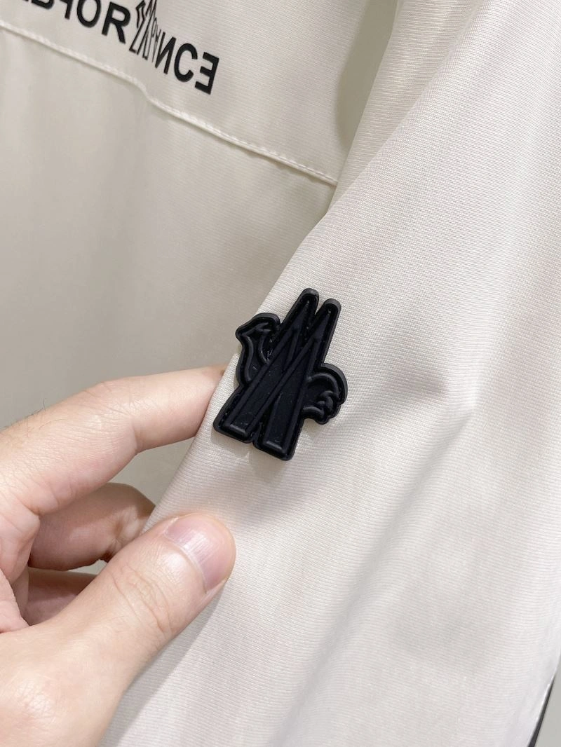 Premium Moncler Outwear 141969