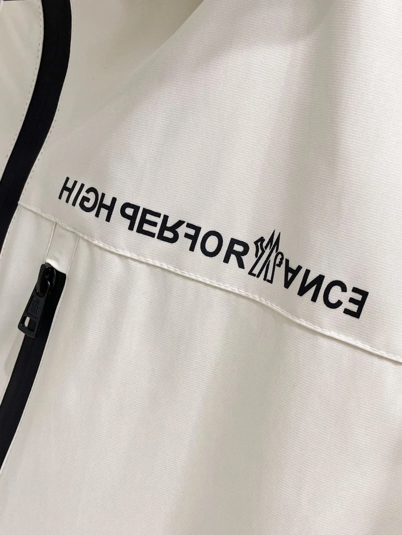 Premium Moncler Outwear 141969