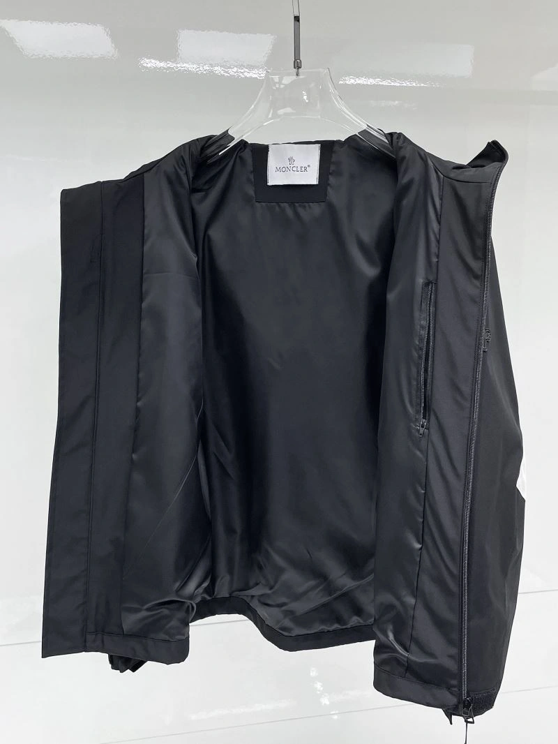 Moncler Outwear Casual 141959