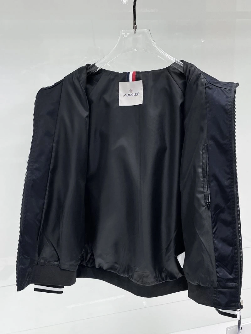 Moncler Outwear Breathable 141963