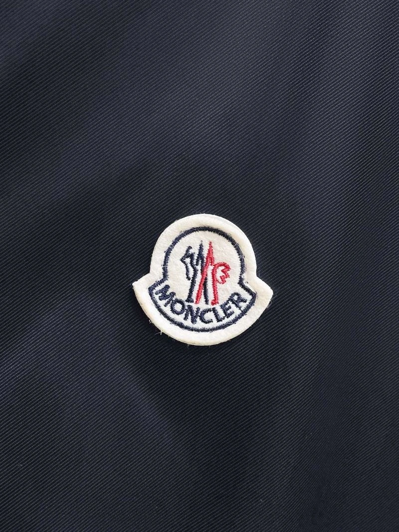 Moncler Outwear Breathable 141963