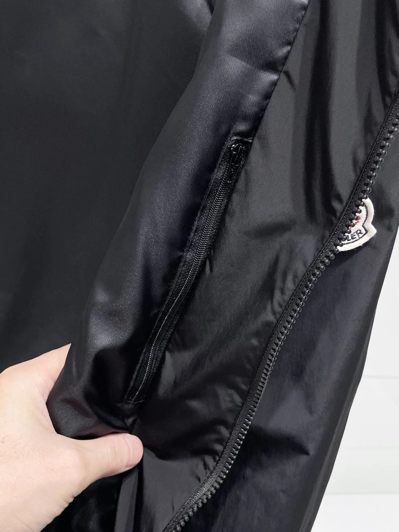 Functional Moncler Outwear 141965