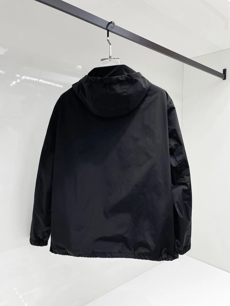 Functional Moncler Outwear 141965