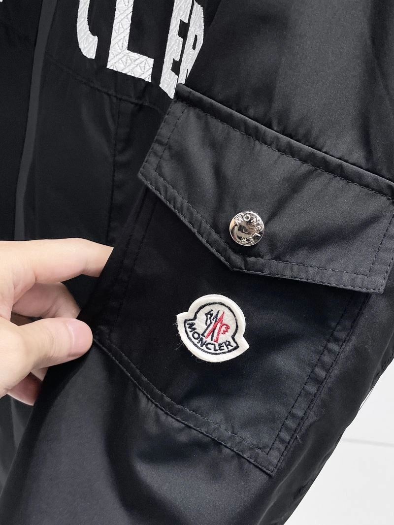 Lightweight Moncler Outwear 141970