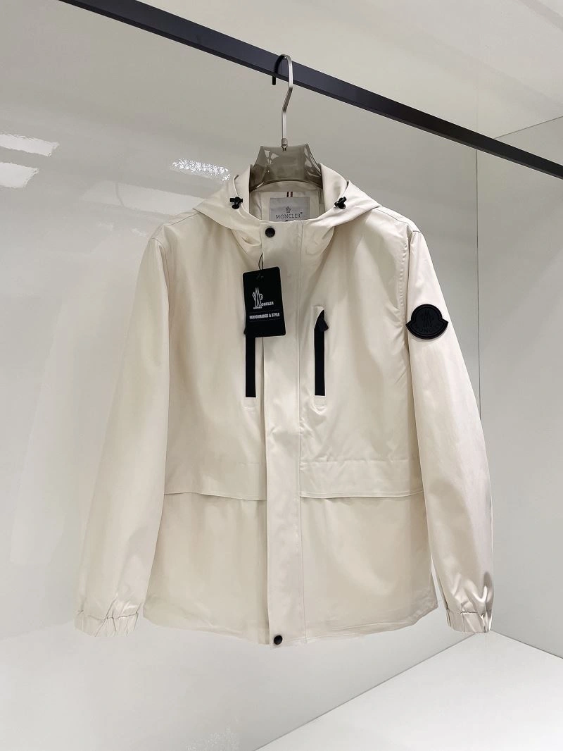 Moncler Outwear Unisex 141944