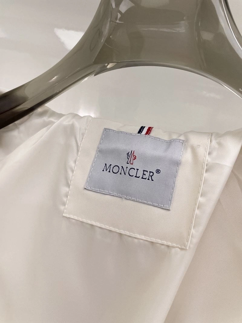 Moncler Outwear Unisex 141944