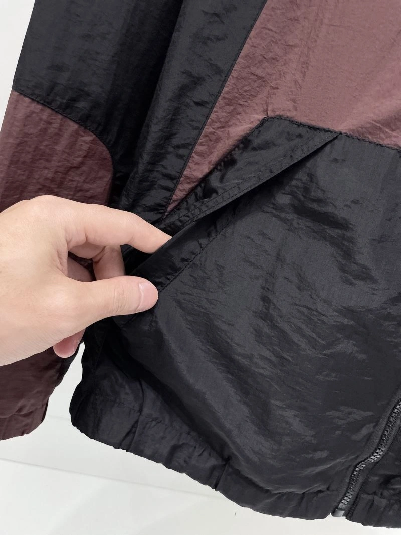 Moncler Outwear Minimalist 141943
