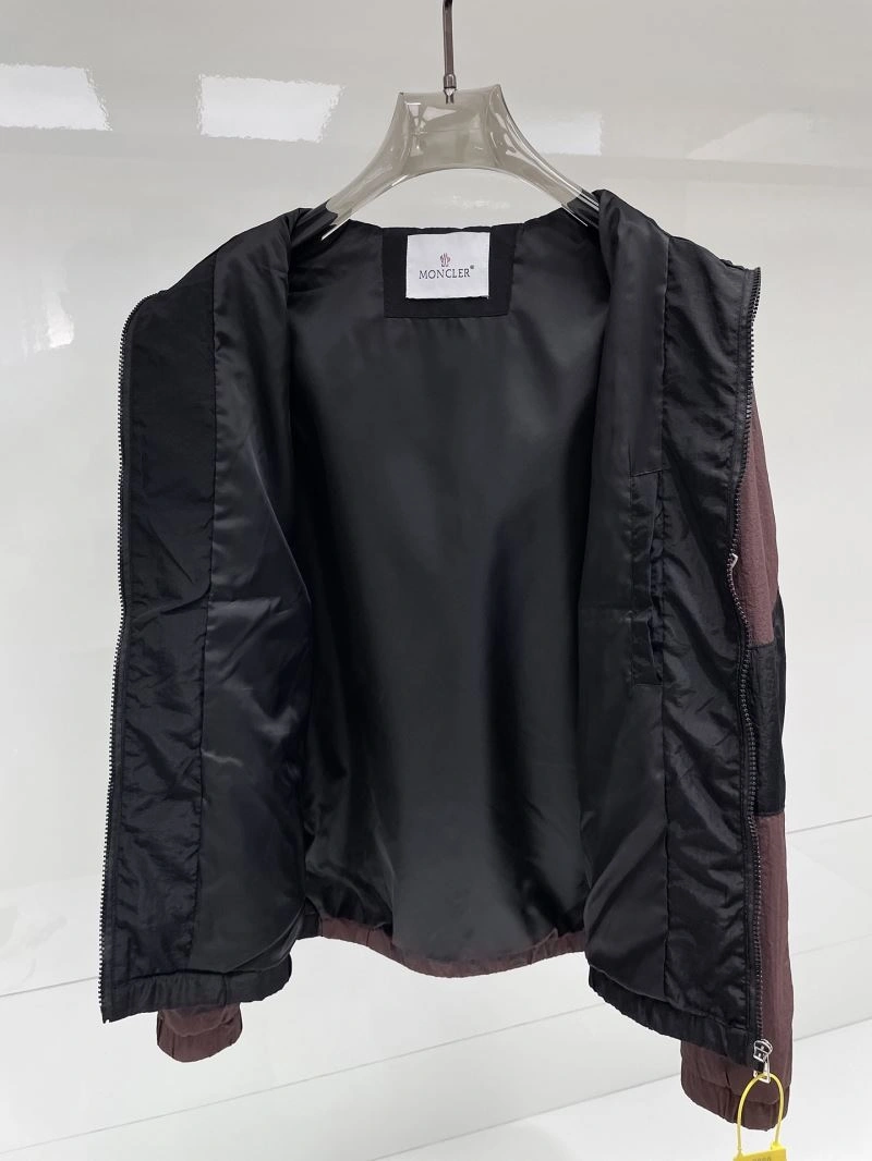 Moncler Outwear Minimalist 141943