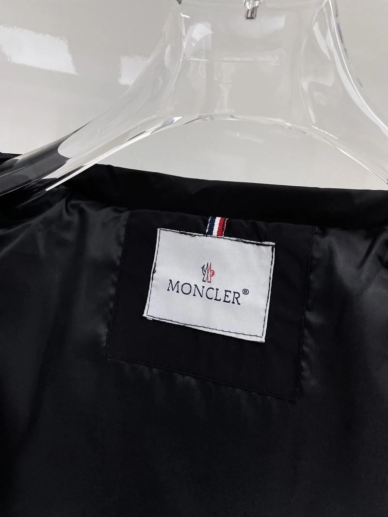 AllSeason Moncler Outwear 141948