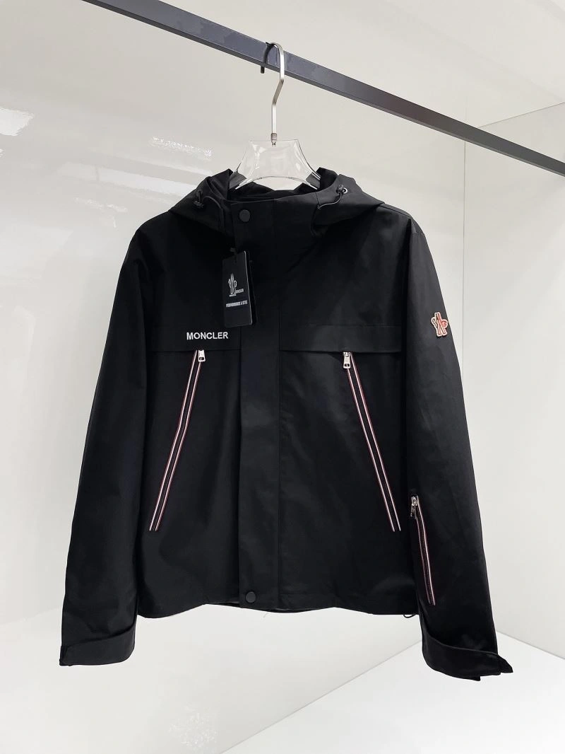 Moncler Outwear TravelReady 141942