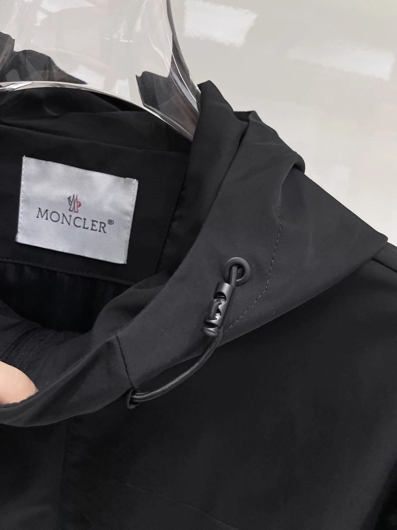 Moncler Outwear TravelReady 141942