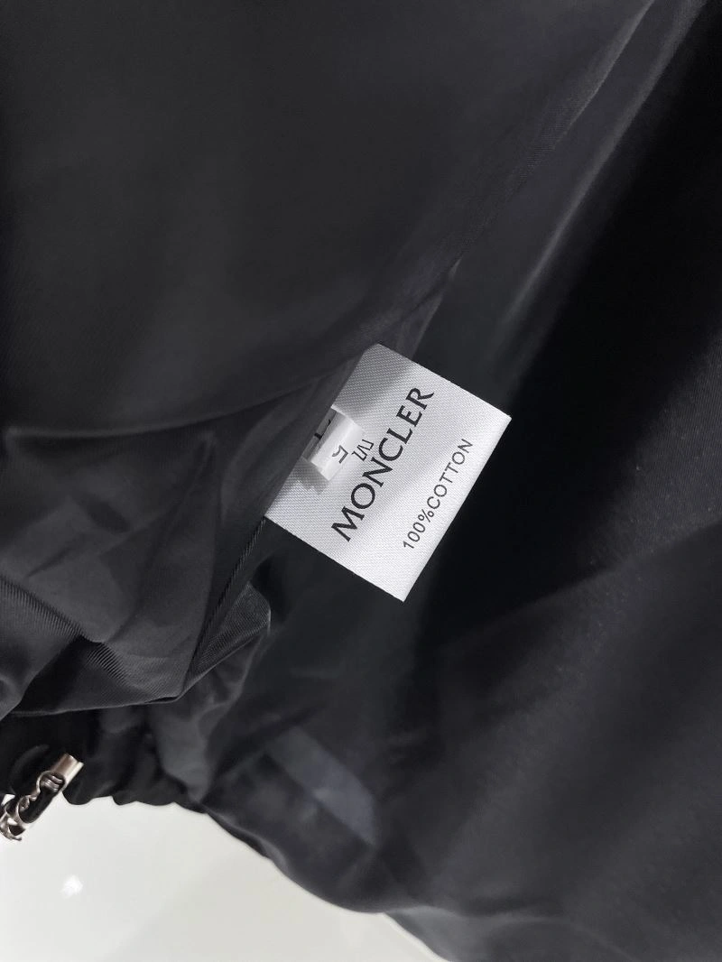 Moncler Outwear TravelReady 141942