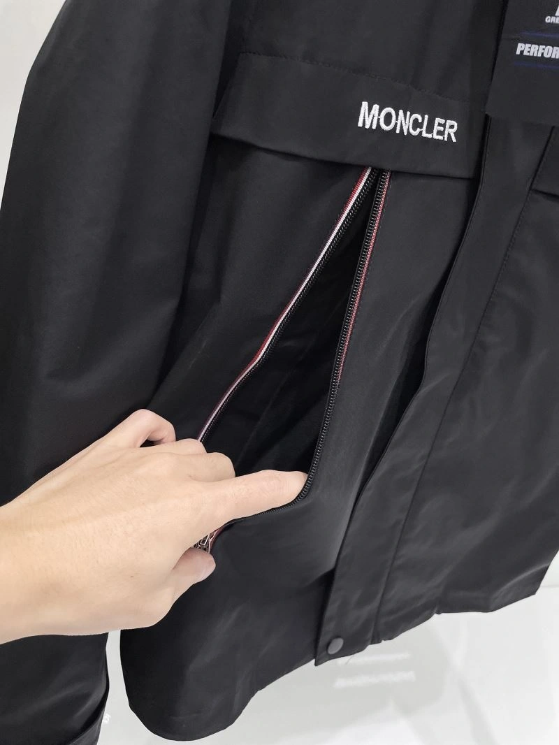 Moncler Outwear TravelReady 141942