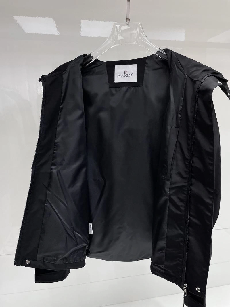 Moncler Outwear TravelReady 141942