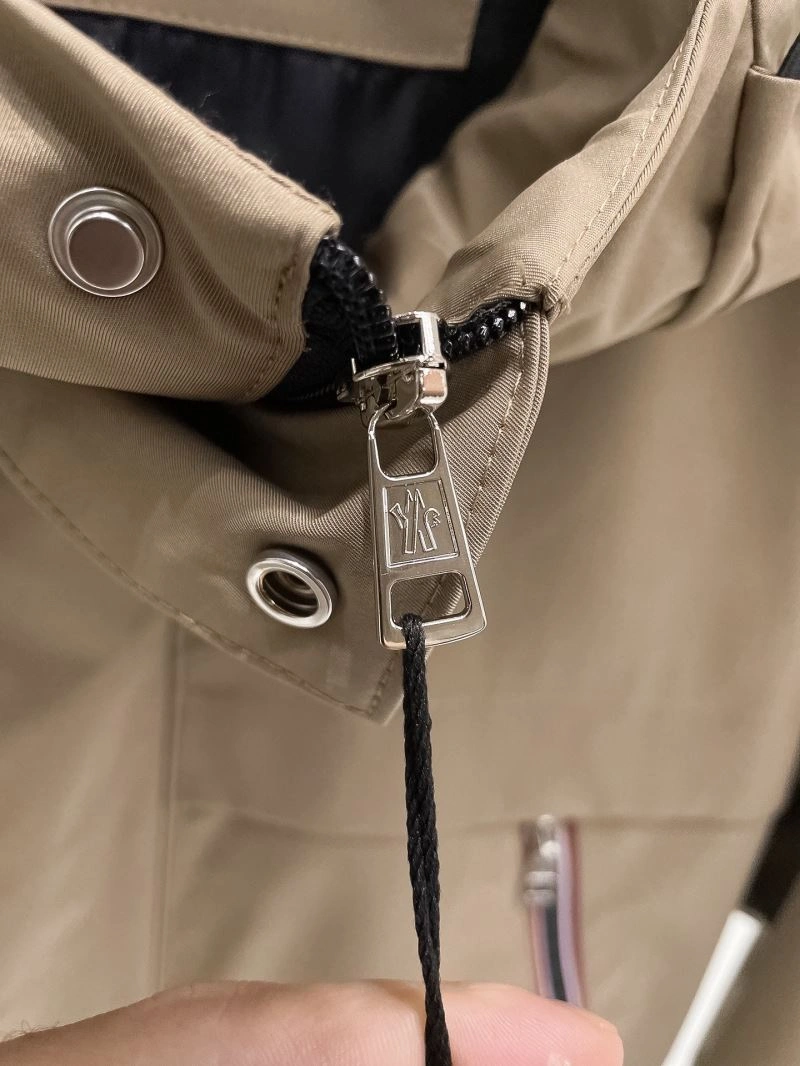 ZipUp Moncler Outwear 141947